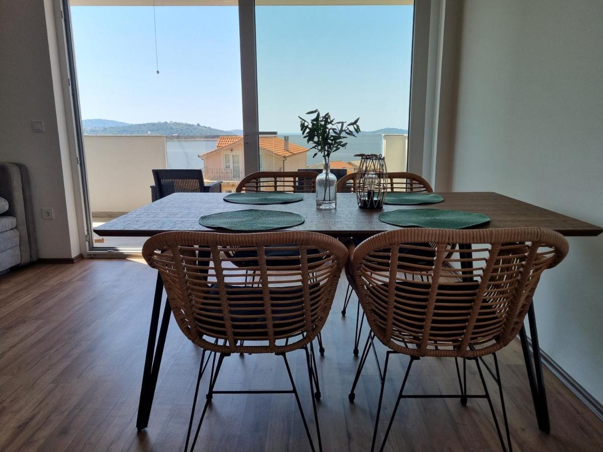 Sea View Apartment Рогозниця Екстер'єр фото