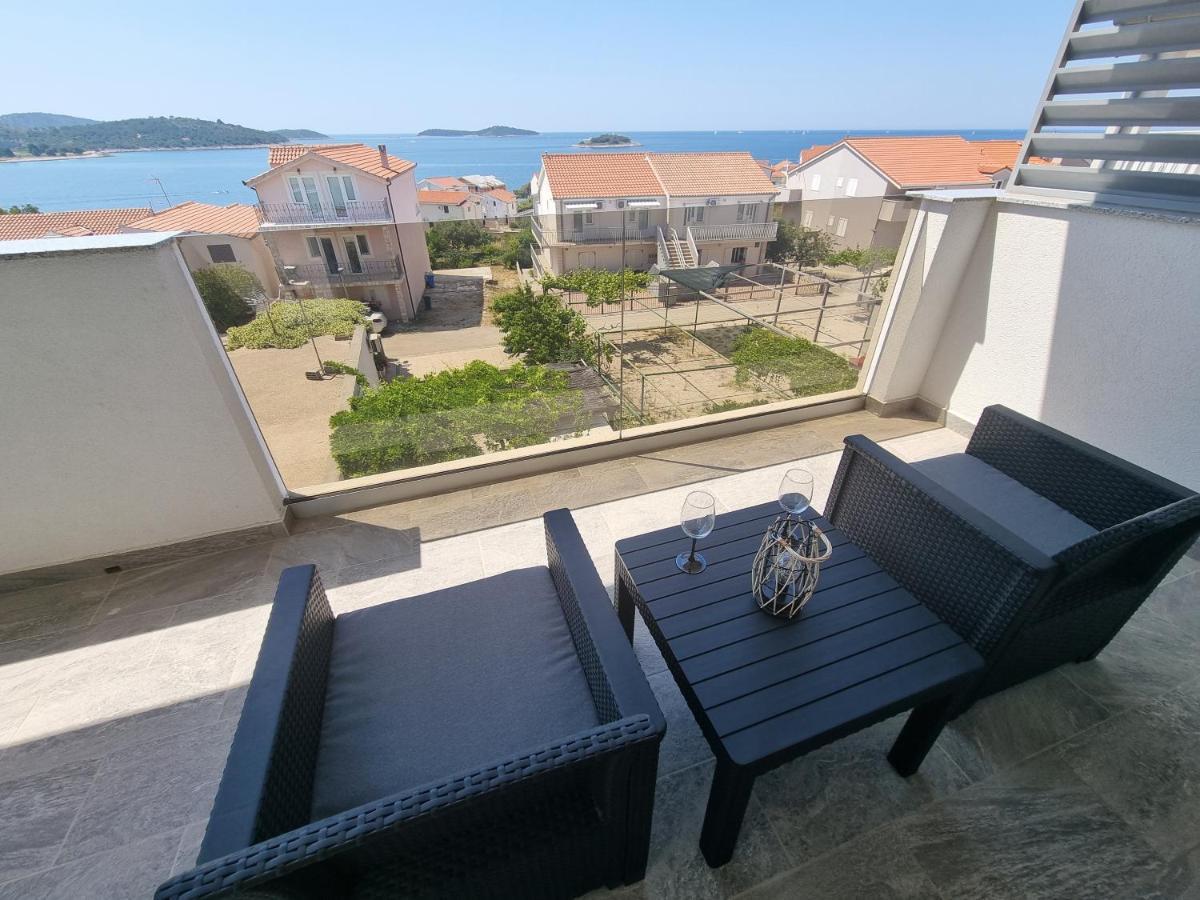 Sea View Apartment Рогозниця Екстер'єр фото